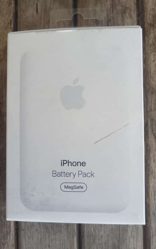 Original Apple MagSafe 5000mAh Battery Pack