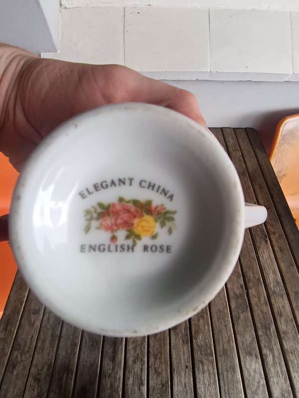 ELEGANT CHINA ENGLISH ROSE PORCALAIN 3pc SET