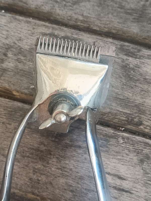 John Oster Model 105 Vintage Hair Clippers - MADE in U.S.A