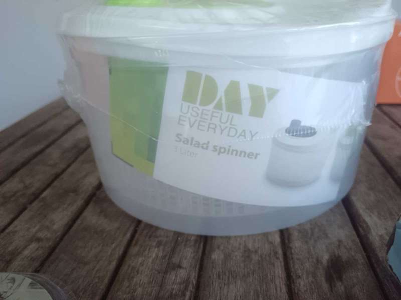 Lot of Brand New Kitchen and Bathroom Gadgets