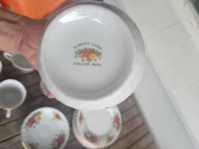 Elegant China English Rose Porcelain Set