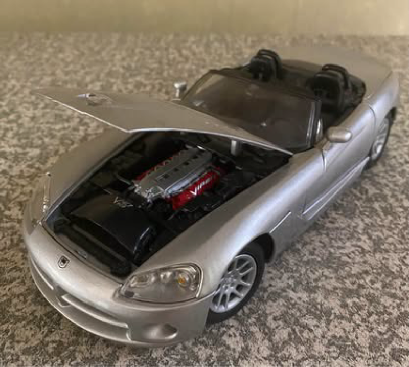 2003 Model car / collectors car / toy car - Dodge Viper RT/10 - SRT/10. Scale 1:18.
