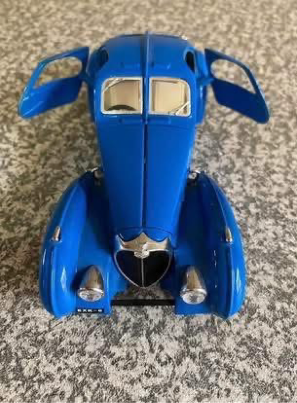 1936 Bugatti Atlantic Scale 1:24 model car