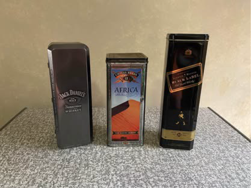 Bar display tins  / cans