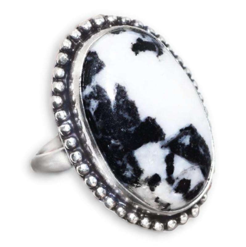 Natural White Buffalo Turquoise Oval Gemstone set in .925 Sterling Silver Plated Ring US 7 / UK O