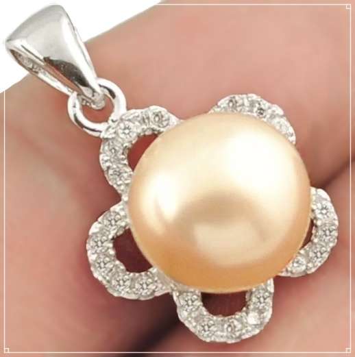 Natural Creamy Pink Pearl and White Topaz set in Solid 925 Sterling Silver Pendant