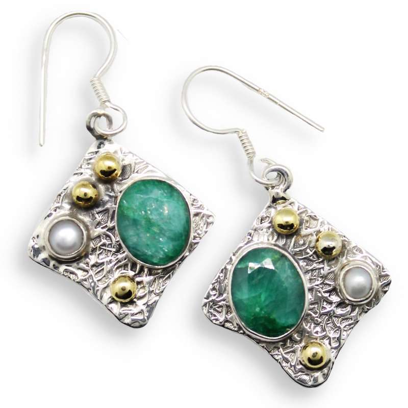 Natural Indian Emerald and White Pearl Gemstone set in Solid .925 Sterling Silver Earrings