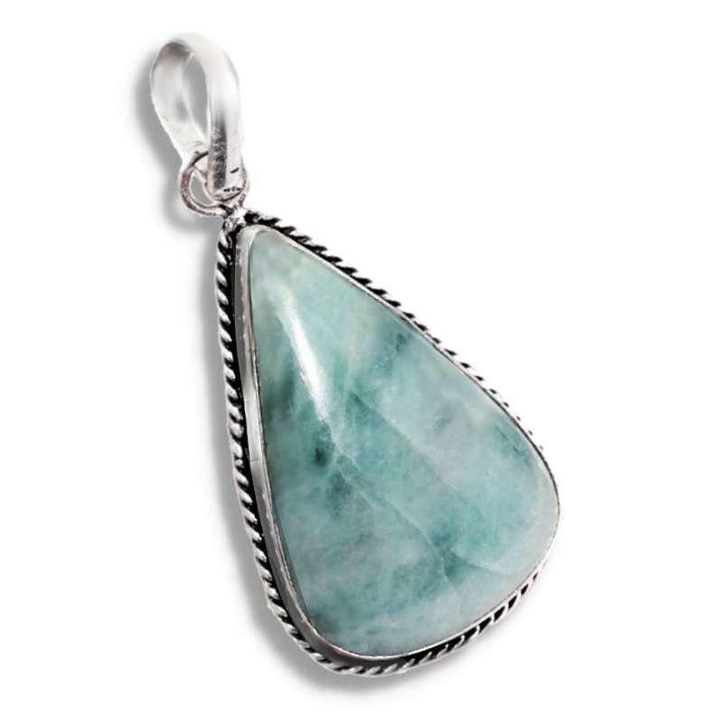 Natural Aquamarine Gemstone set in 925 Sterling Silver Plated Handmade Pendant