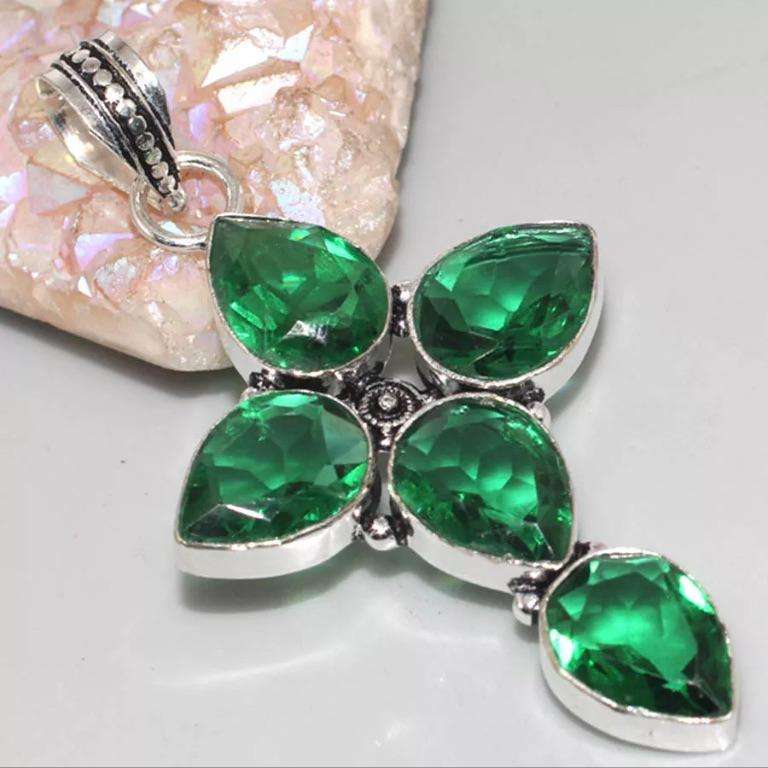 Antique Style Emerald Quartz Pear Shape Gemstone  set in 925 Sterling Silver Plated Handmade Pendant