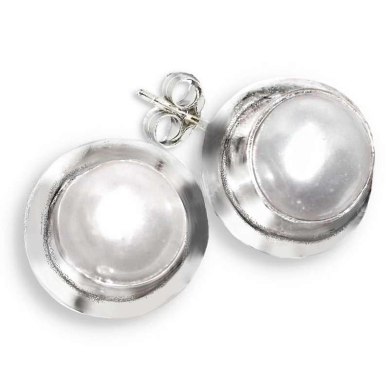 Dainty Creamy White River Pearl set in. 925 Sterling Silver Plated Handmade Pendant