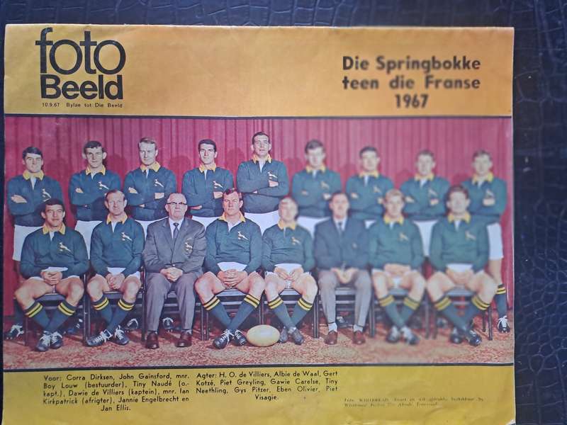 Rugby theme to Foto Beeld. Newspaper magazine. 1967 French to SA 24 pp