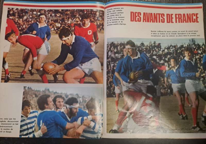 Rugby magazine Miroir du Rugby July 1971 French 46 pp on 1971 France tour to SA VERY SCARCE IN SA