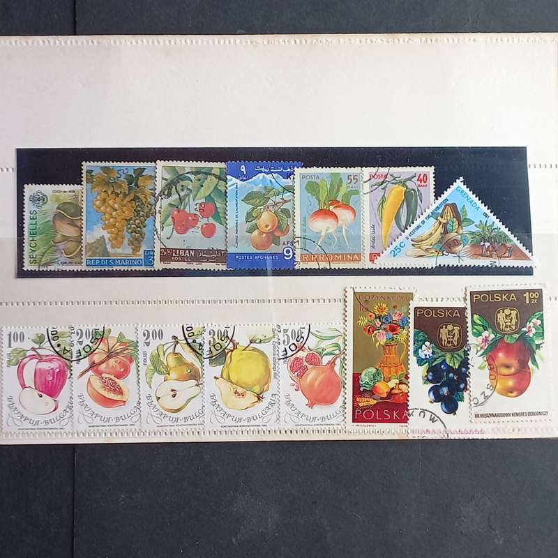 Thematics - Fruit & Vegetables - 45 stamps - No duplication