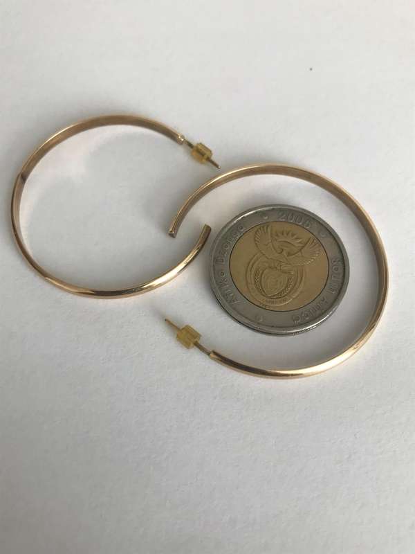 Solid 9ct Gold Hoop Earrings