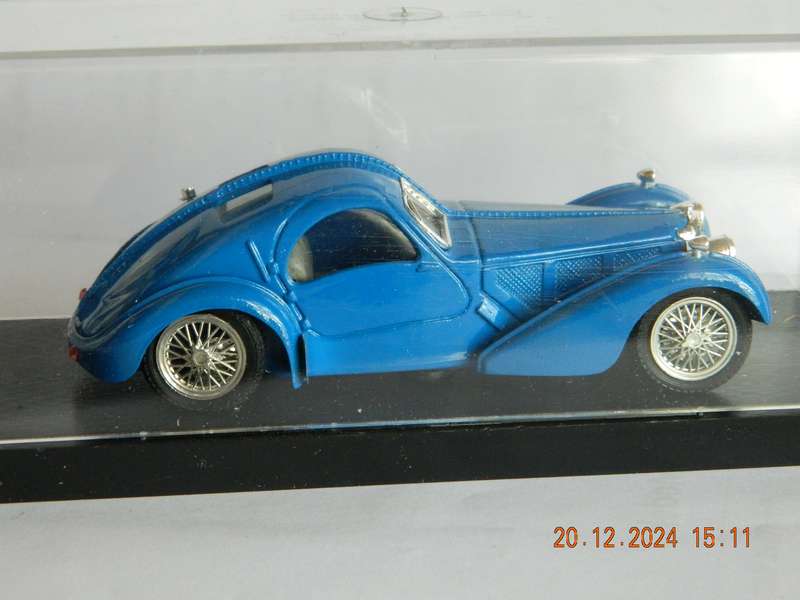 BRUMM  -   87  -  BUGATTI 57S - COUPE  165HP  -  1935-1936