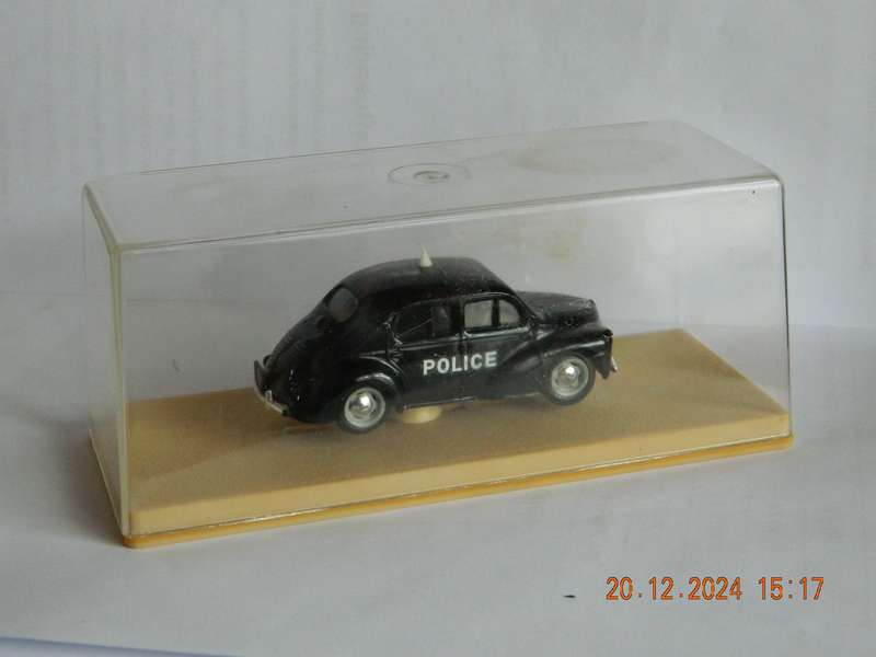 ELIGOR  -  1108 -  RENAULT 4 CV 1954 - POLICE PARISIENNE