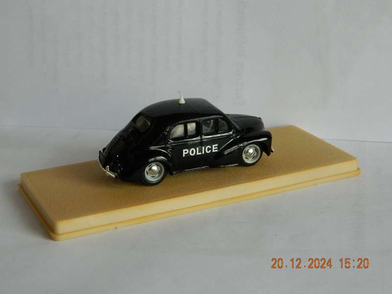 ELIGOR  -  1108 -  RENAULT 4 CV 1954 - POLICE PARISIENNE