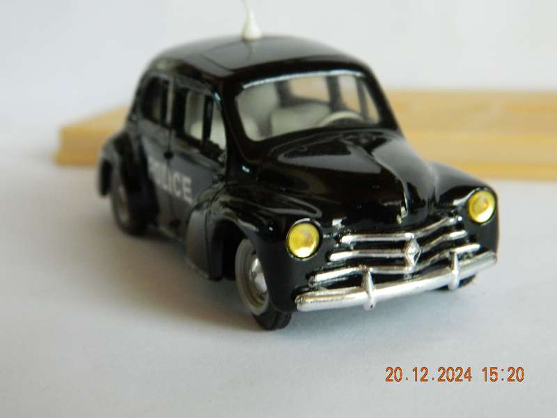 ELIGOR  -  1108 -  RENAULT 4 CV 1954 - POLICE PARISIENNE