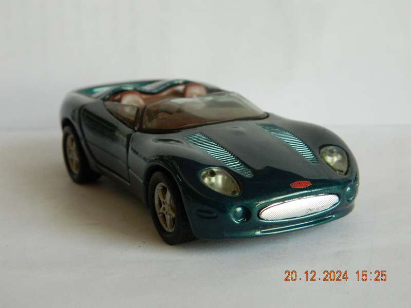 MAISTO  -  -   JAGUAR XK 180