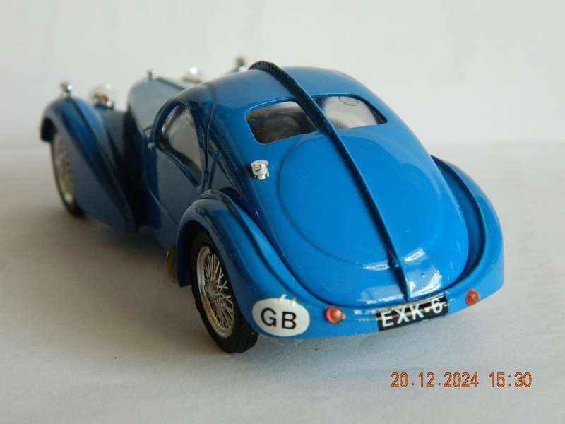 BRUMM  -   87  -  BUGATTI 57S - COUPE  165HP  -  1935-1936