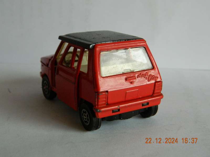 CORGI TOYS   -    WHIZWHEELS  - 283  -  DAF 'CITY' CAR
