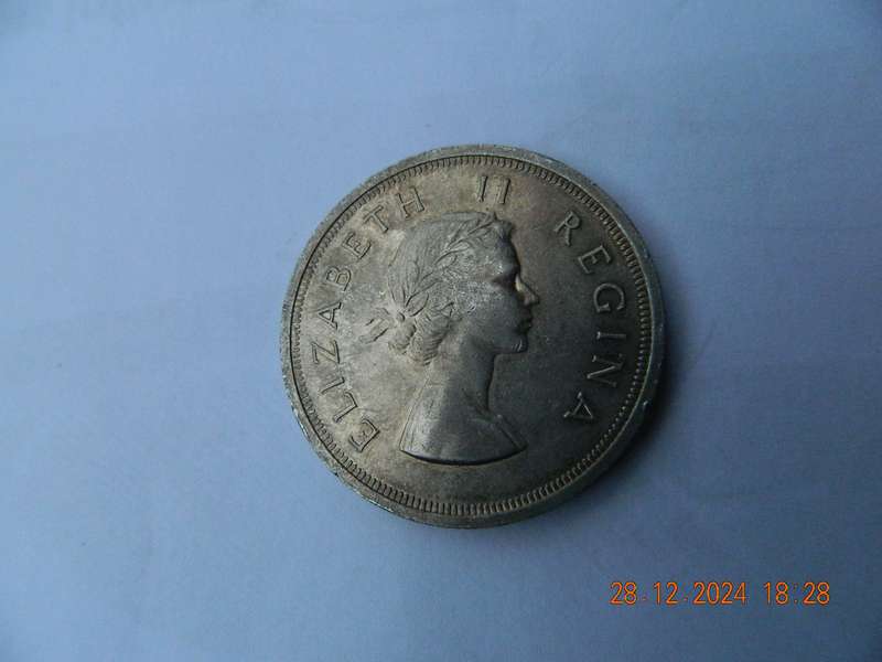 S. A. UNION   5 SHILLING  COIN  -  1958