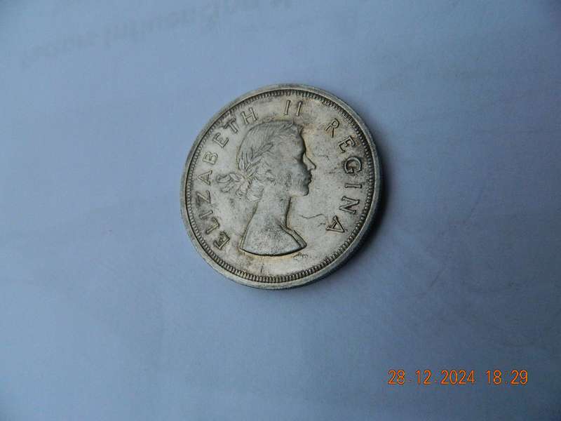 S. A. UNION   5 SHILLING  COIN  -  1958