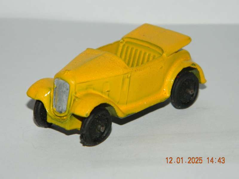 DINKY TOYS  -  35d  -  AUSTIN 7 CAR - OPEN TOURER