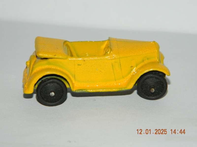 DINKY TOYS  -  35d  -  AUSTIN 7 CAR - OPEN TOURER
