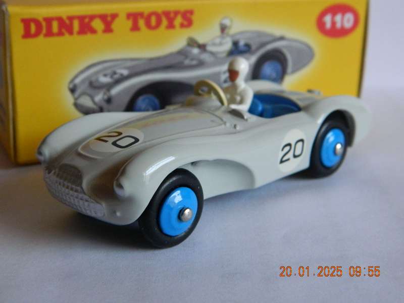 DEAGOSTINI - DINKY TOYS  - 110  -  ASTON MARTIN DB3S