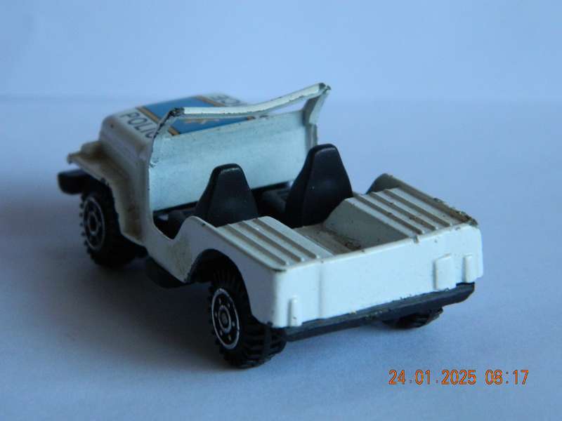 UNKNOWN   -    -     POLICE JEEP
