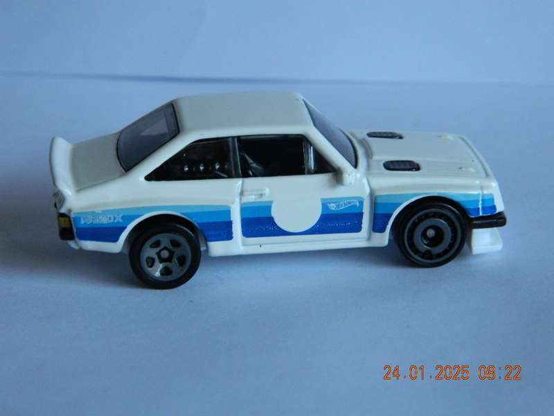 HOTWHEELS  -   FORD ESCORT  RS2000