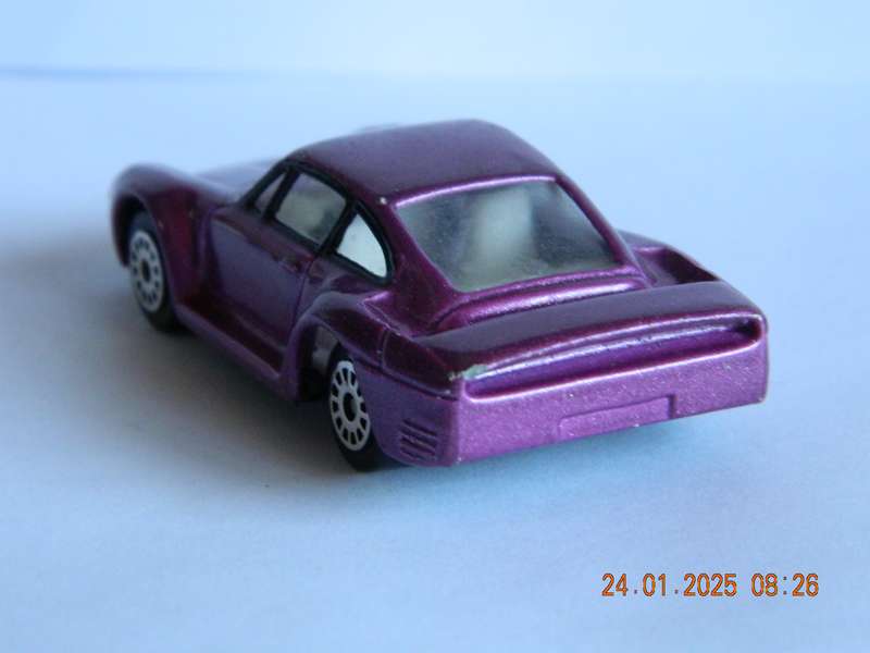 UNKNOWN  -   PORSCHE