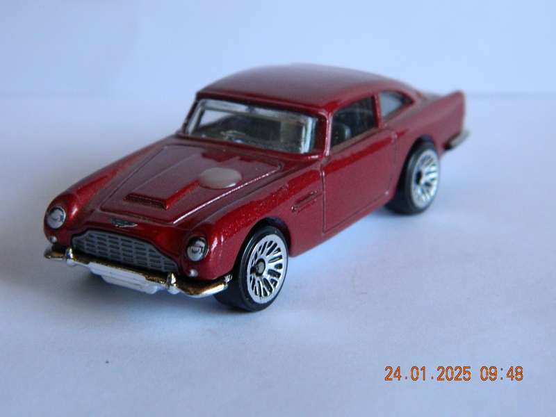 HOTWHEELS   -    -    1963  ASTON MARTIN  DB5