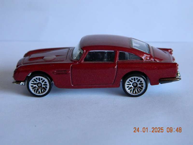 HOTWHEELS   -    -    1963  ASTON MARTIN  DB5