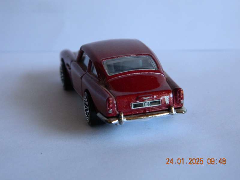 HOTWHEELS   -    -    1963  ASTON MARTIN  DB5