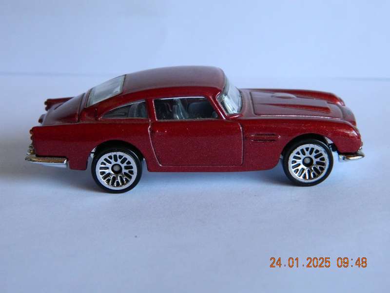 HOTWHEELS   -    -    1963  ASTON MARTIN  DB5