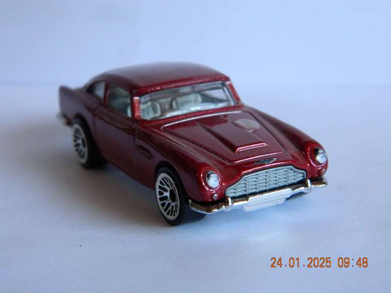HOTWHEELS   -    -    1963  ASTON MARTIN  DB5