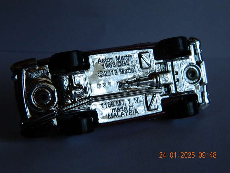 HOTWHEELS   -    -    1963  ASTON MARTIN  DB5