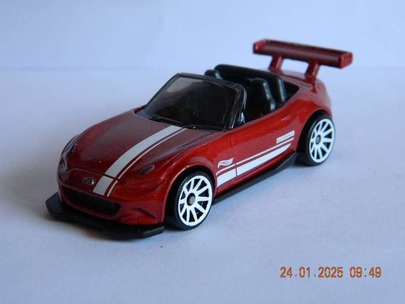HOTWHEELS   -    -    MAZDA  MX5