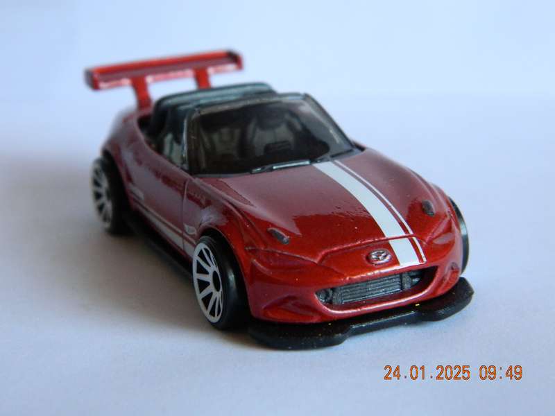 HOTWHEELS   -    -    MAZDA  MX5