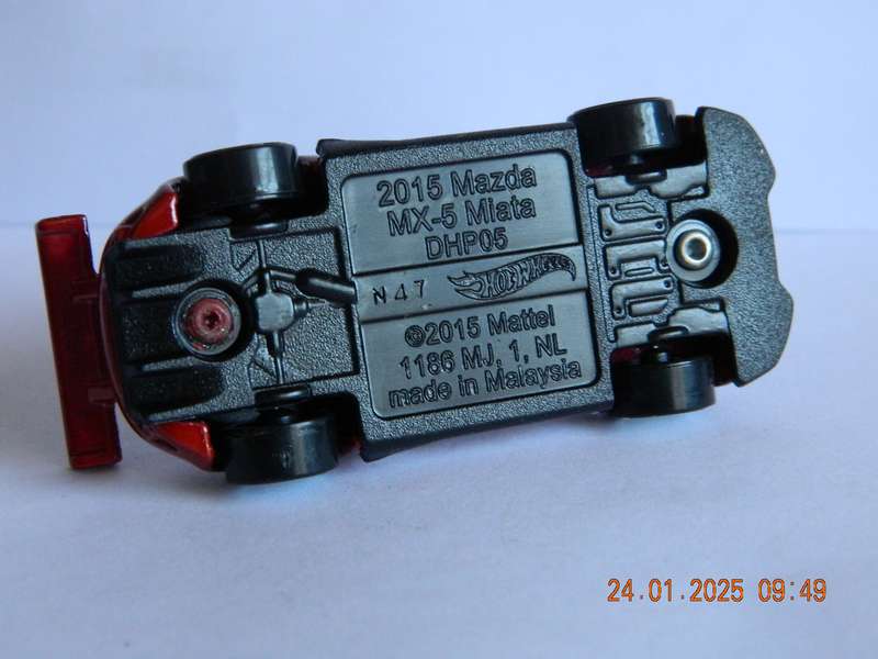 HOTWHEELS   -    -    MAZDA  MX5