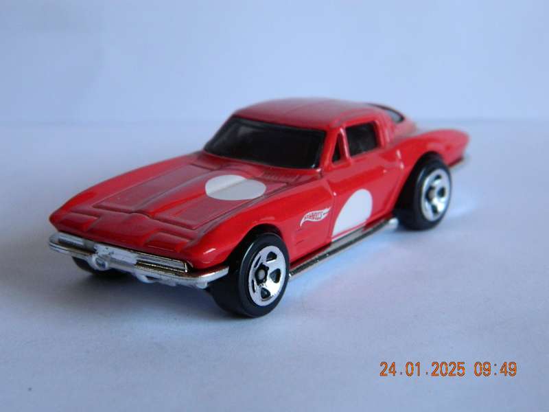 HOTWHEELS   -    -    1964  CORVETTE STING RAY