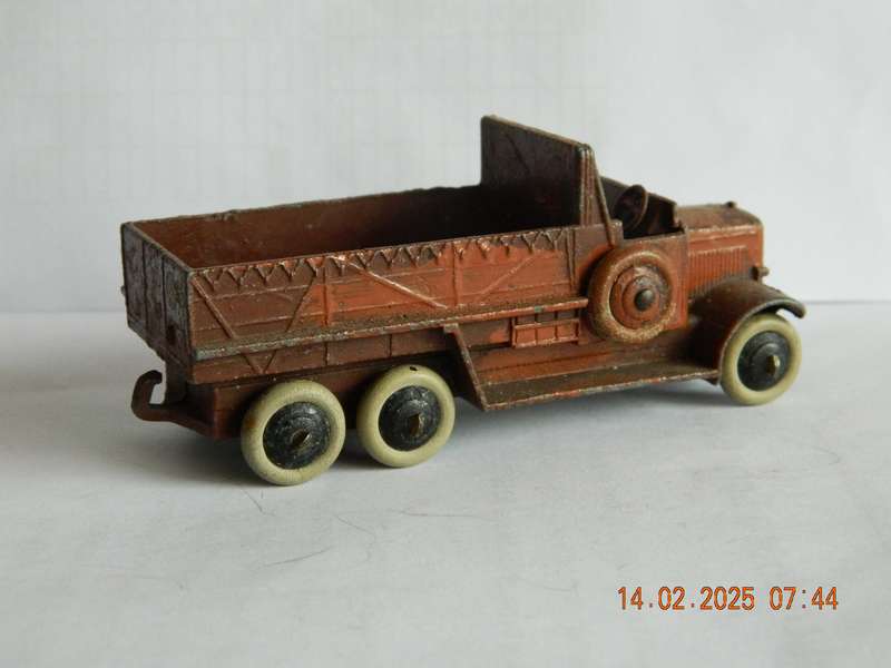 DINKY TOYS  -  151b  -  6 WHEEL WAGON