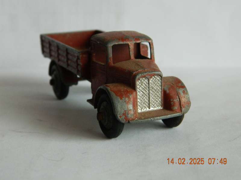 DINKY TOYS  -  22c  -  MOTOR TRUCK