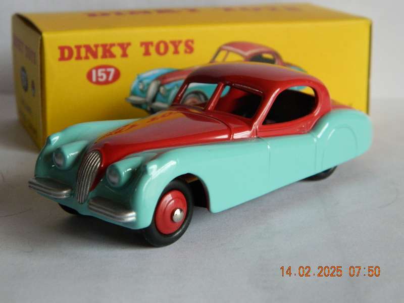 DEAGOSTINI - DINKY TOYS  -  157  -  JAGUAR  XK120 COUPE