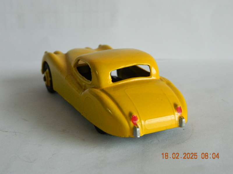 DINKY TOYS  -  157  -  JAGUAR  XK 120