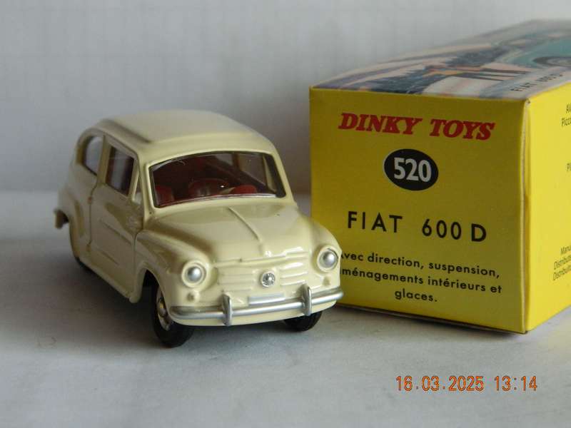 DEAGOSTINI - DINKY TOYS  -  520  -  FIAT 600 D