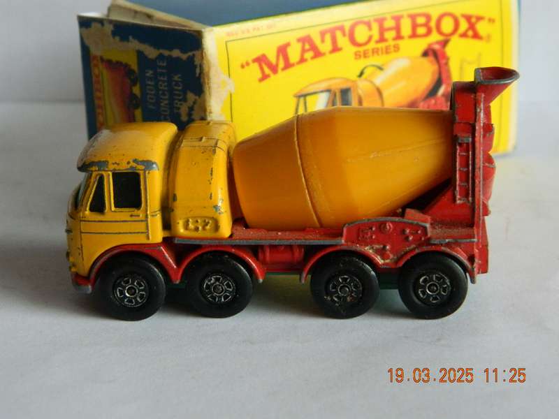 MATCHBOX SERIES SUPERFAST  -  21  -   FODEN CONCRETE TRUCK