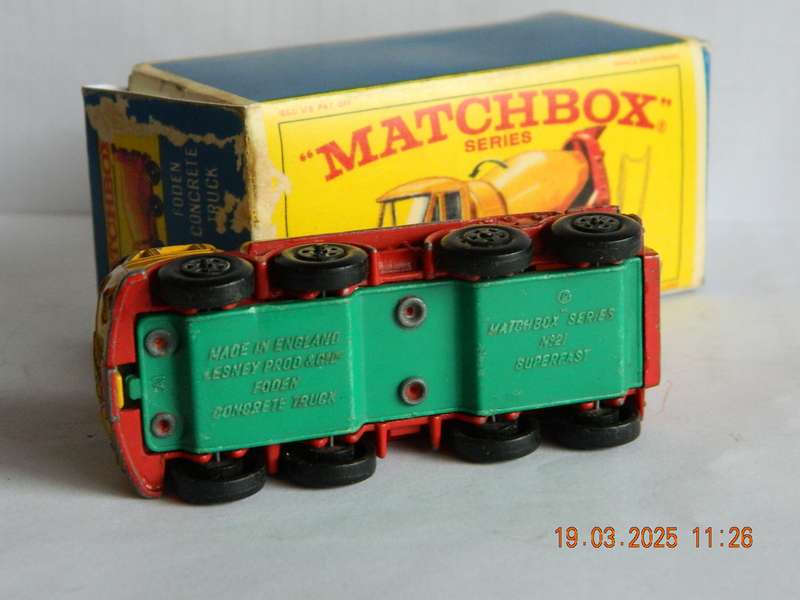 MATCHBOX SERIES SUPERFAST  -  21  -   FODEN CONCRETE TRUCK